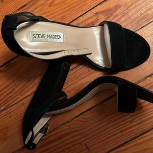 Steve Madden Black Suede Carrson Heels